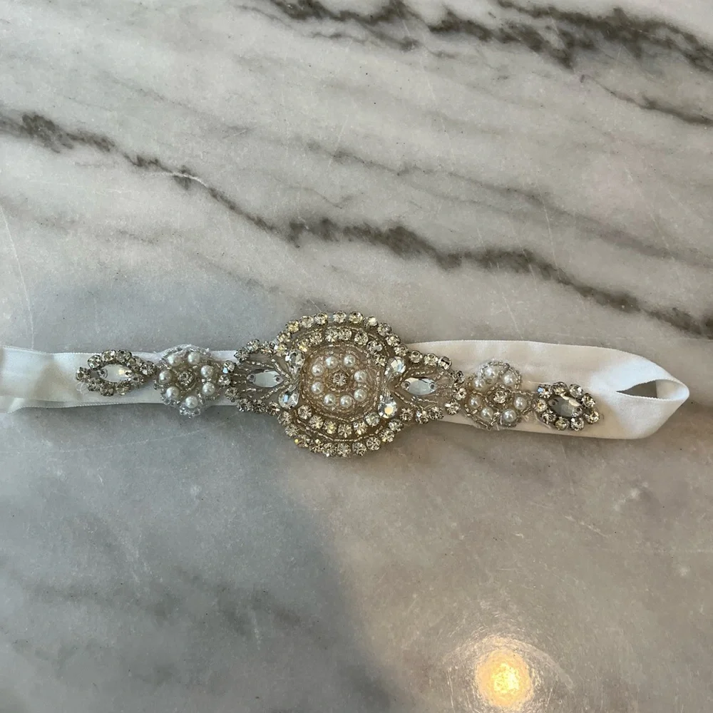 Embroidered belt